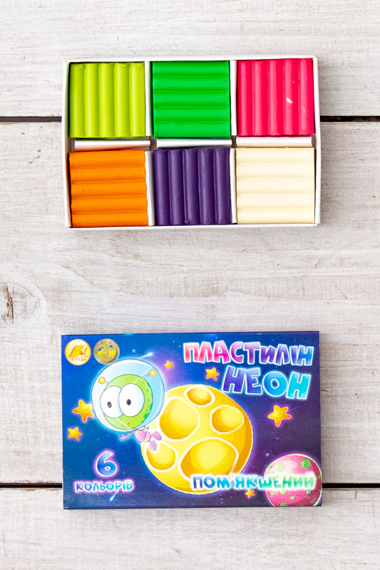 Пластилiн 6 кольорів "НЕОН"