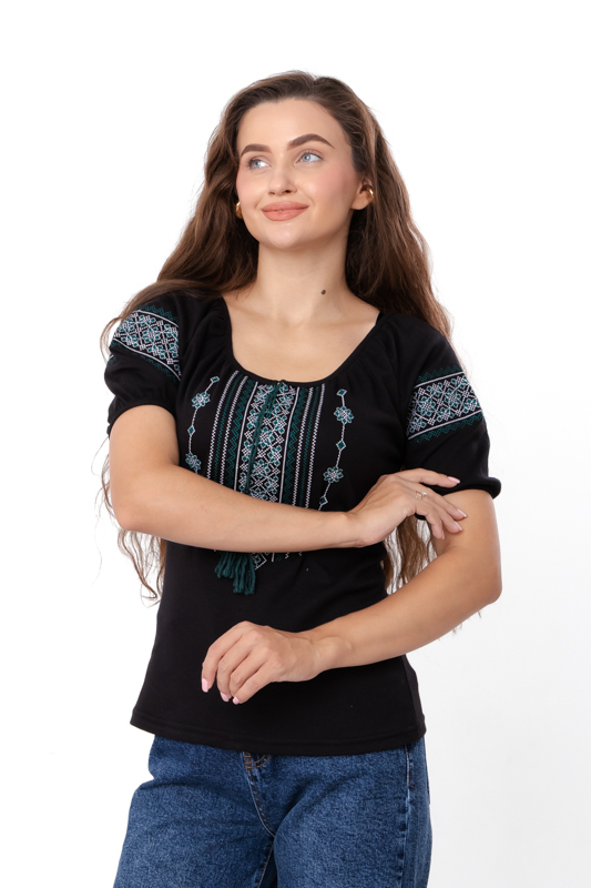 Вишиванка жіноча з коротким рукавом
