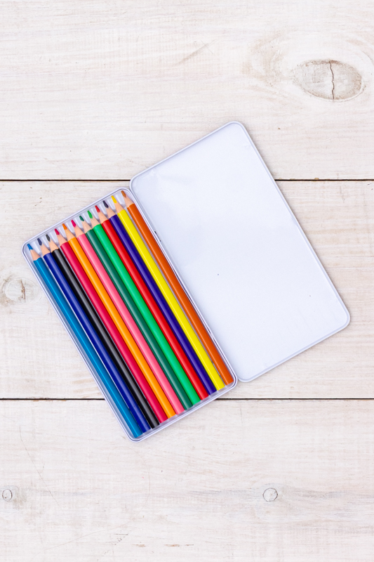 Набір кольорових олівців 12 кол.